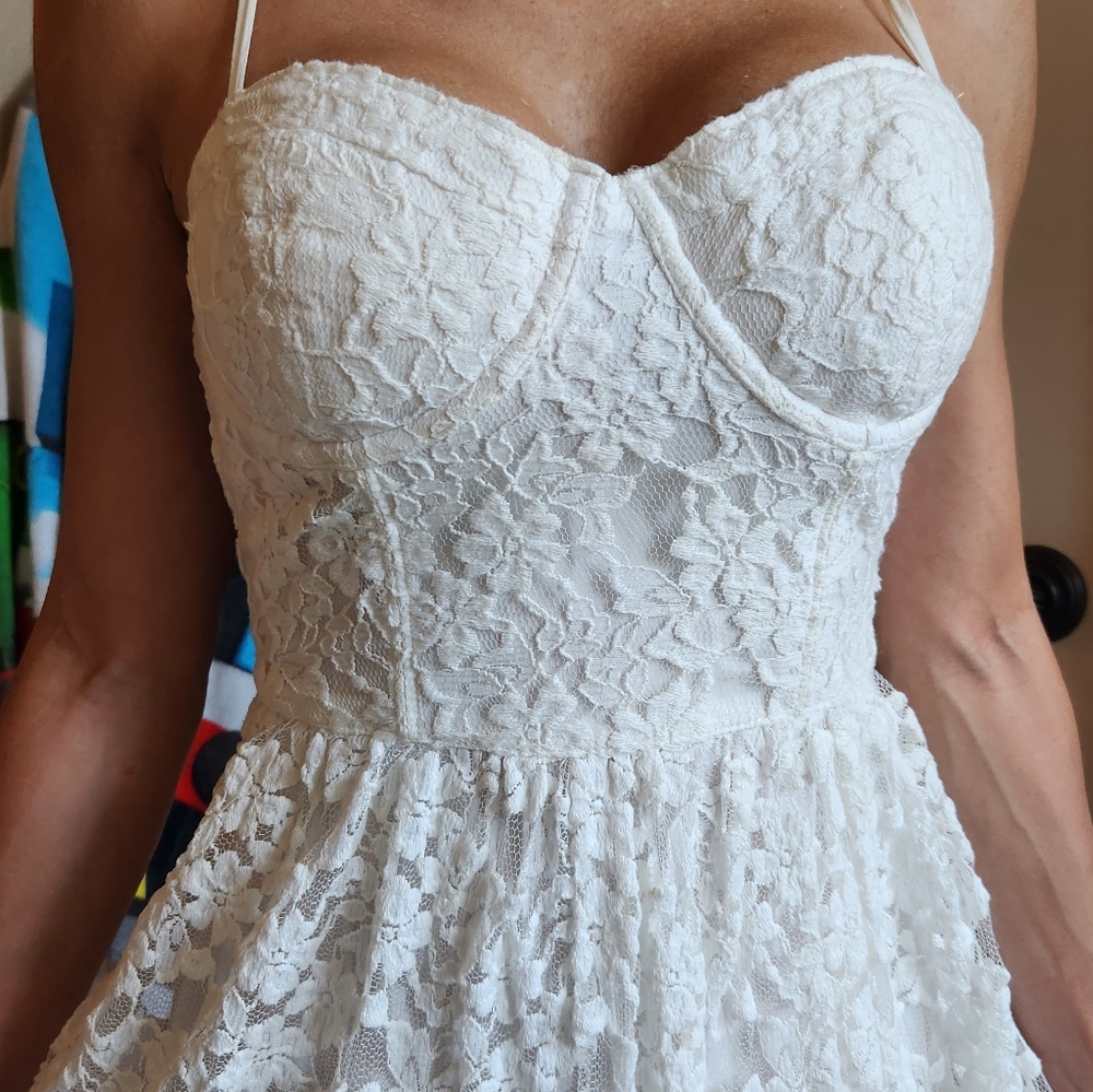 Abercrombie & Fitch lace dress